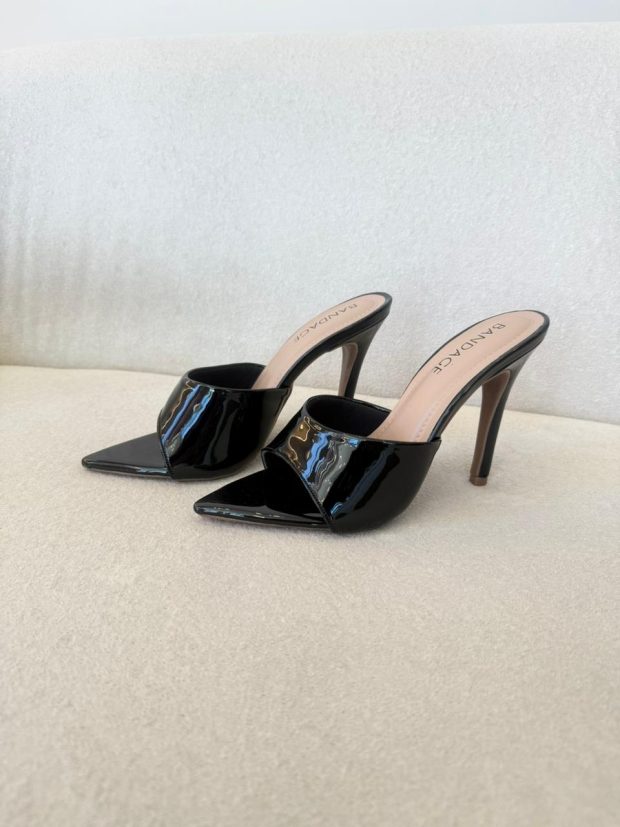 Sandalia Juliana Verniz Preto