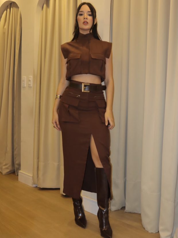 Conjunto Naomi Marrom